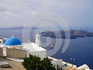 Santorini, an island in the southernÂ Aegean Sea, about 200Â km southeast ofÂ Greece's mainland